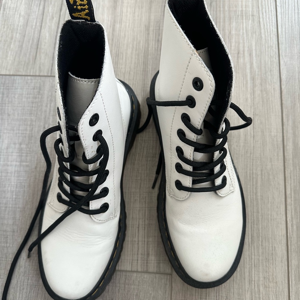 White Lace-Up Boots with Black Laces